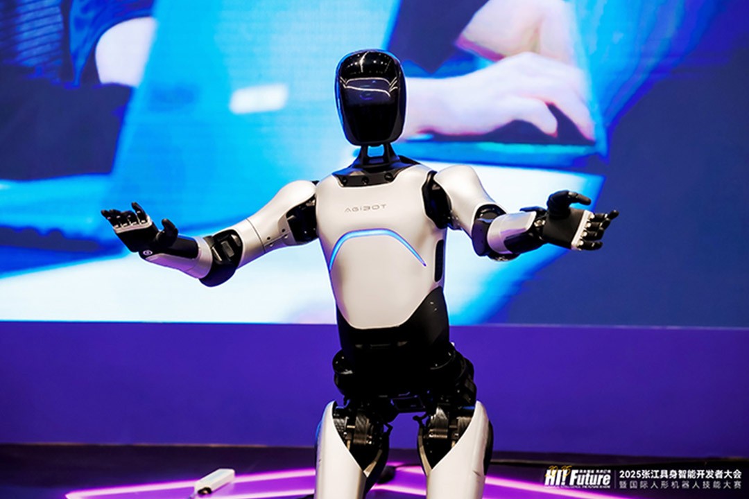 jiuyou.com九游远征A2成全球首个同时拥有中美欧认证的人形机器人